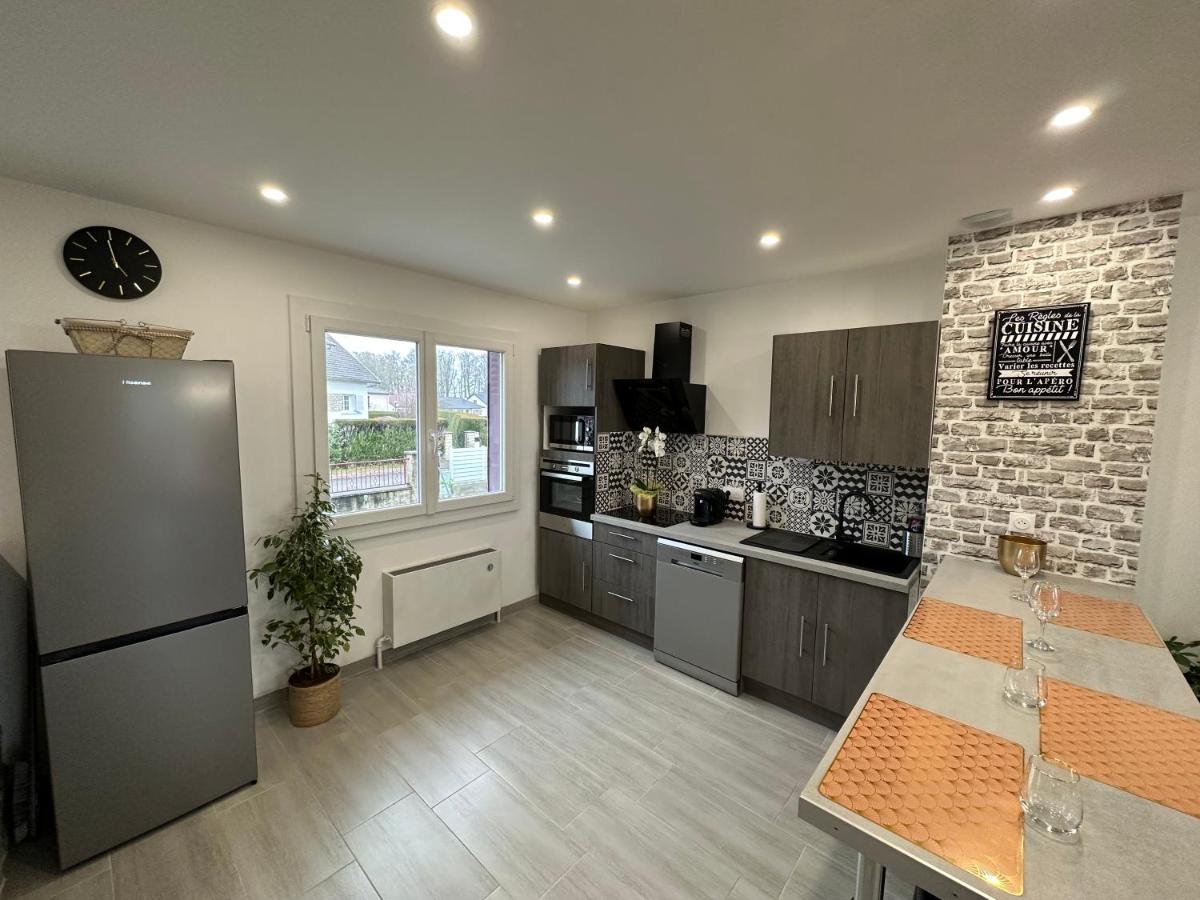 Agreable Maison Avec Jardin A Joinville Exteriér fotografie