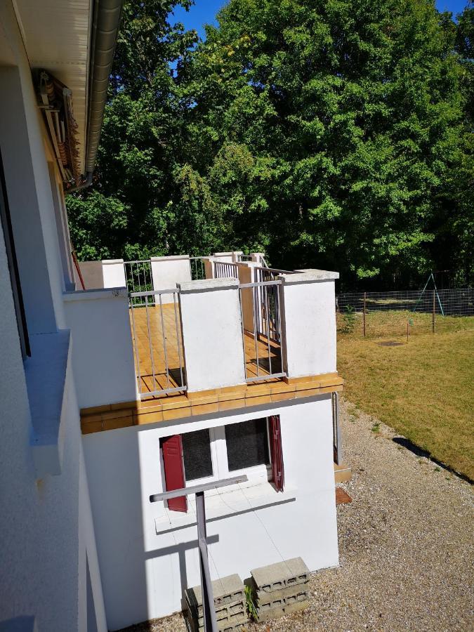 Agreable Maison Avec Jardin A Joinville Exteriér fotografie