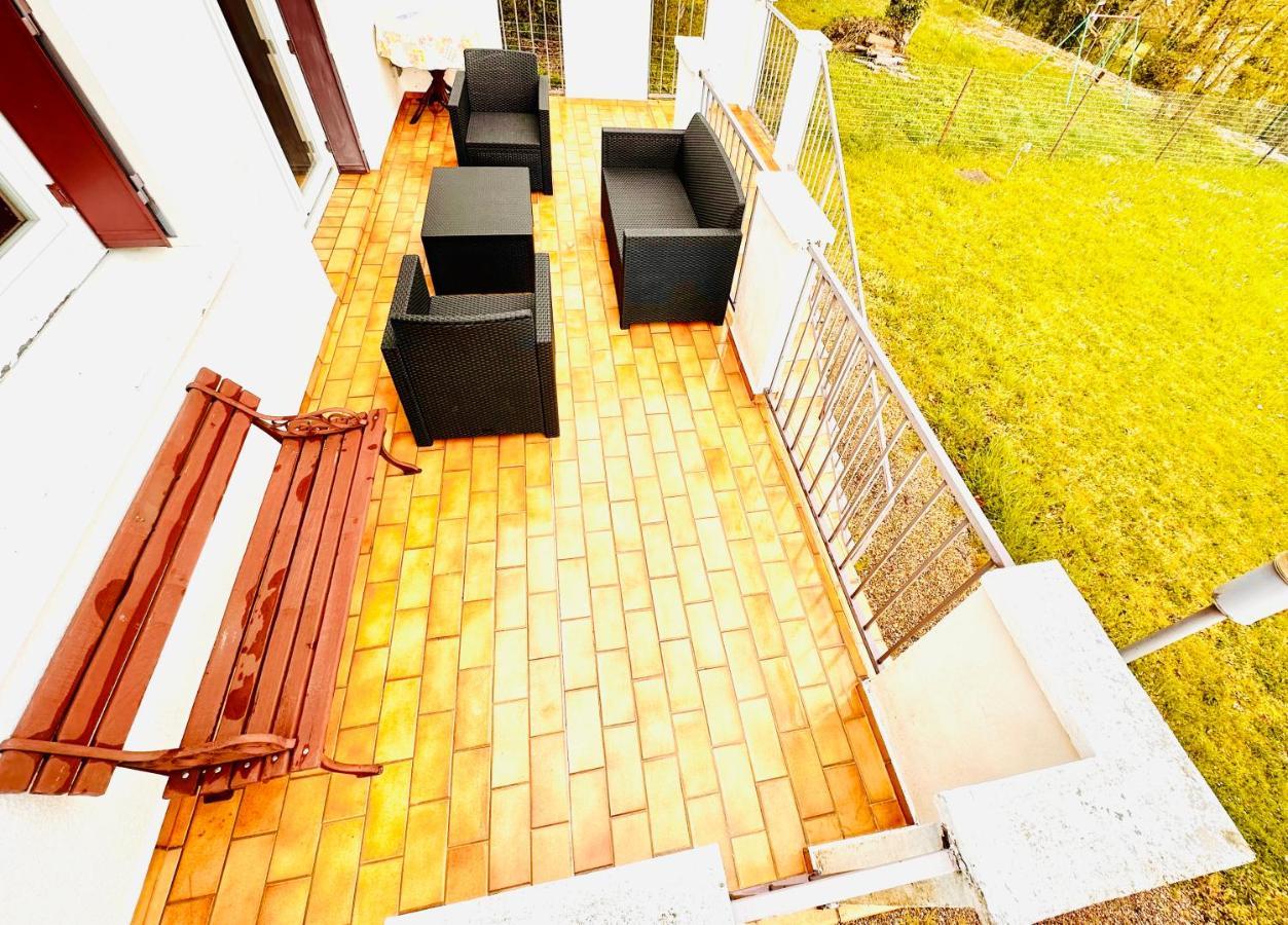 Agreable Maison Avec Jardin A Joinville Exteriér fotografie